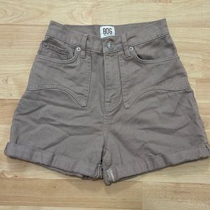 NEW BDG CARGO HIGH WAISTED MOM SHORTS